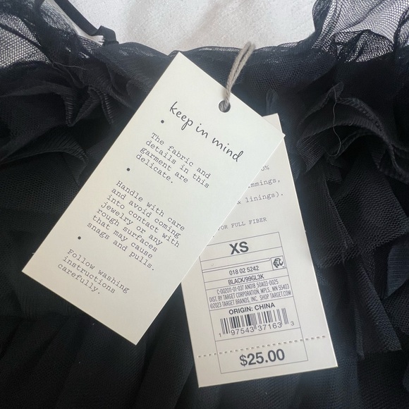 Target, black top, size XS - Picture 3 of 3
